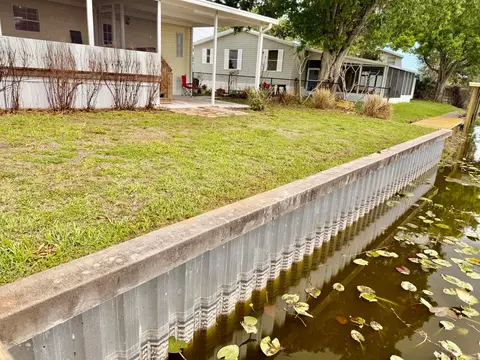 1088 Peach St, Okeechobee, FL 34974 photo 4