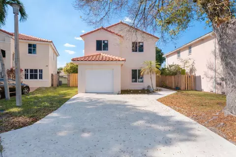 6363 Seagrape Cir, Margate, FL 33063