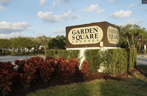 2427 24th Ln, Palm Beach Gardens, FL 33418