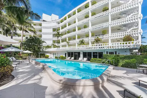 300 S Ocean Blvd #5G, Palm Beach, FL 33480