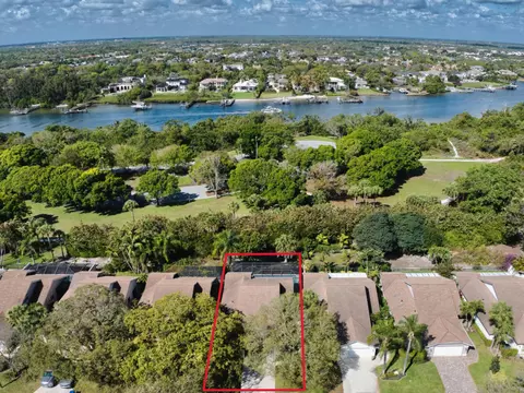 View/Area - 232 River Park Dr, Jupiter, FL 33477 photo 3 of 9