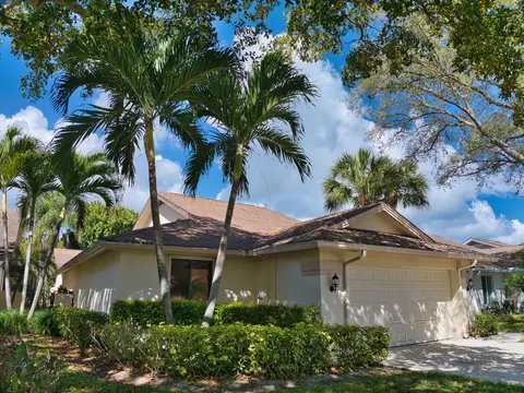 Exterior - 232 River Park Dr, Jupiter, FL 33477 photo 1 of 7