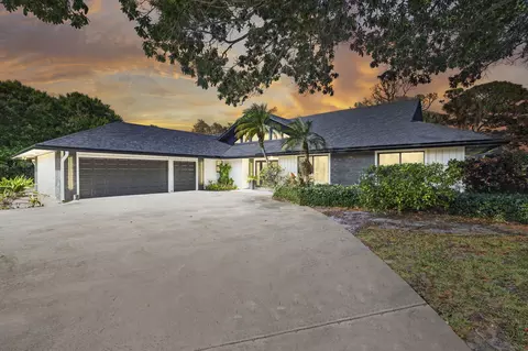 6549 Eastpointe Pines St, Palm Beach Gardens, FL 33418