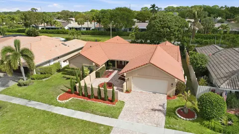 5935 Glenbrook Dr, Boca Raton, FL 33433