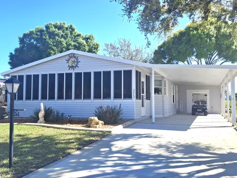 3713 Pendula Cir, Port Saint Lucie, FL 34952
