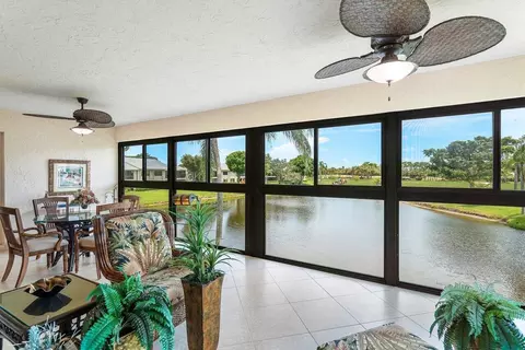 69 Eastgate Dr UNIT D, Boynton Beach, FL 33436