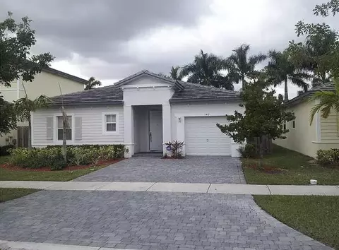 140 NE 28th Ter, Homestead, FL 33033