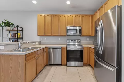 Kitchen - 355 E Thatch Palm Cir #103, Jupiter, FL 33458 photo 4 of 7