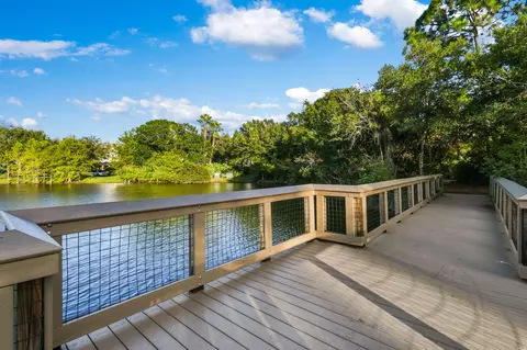 View/Area - 355 E Thatch Palm Cir #103, Jupiter, FL 33458 photo 5 of 16