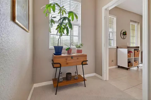 Entry Way - 355 E Thatch Palm Cir #103, Jupiter, FL 33458 photo 5 of 6