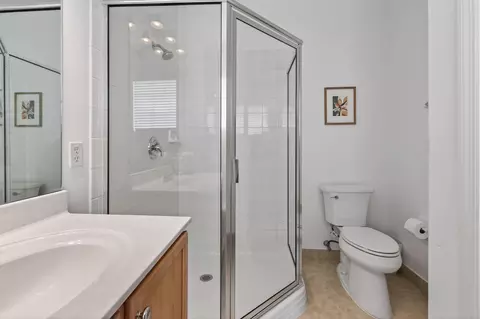 Bath - 355 E Thatch Palm Cir #103, Jupiter, FL 33458 photo 9 of 9