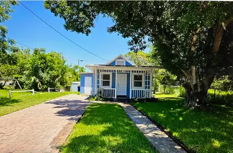 1706 N 15th St, Fort Pierce, FL 34950