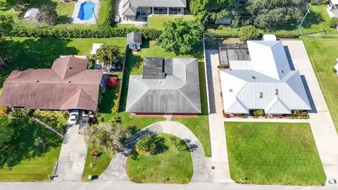 534 E Del Monte Ave, Clewiston, FL 33440