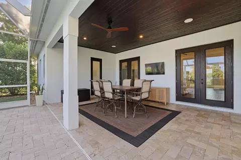 Exterior - 9301 154th Rd N, Jupiter, FL 33478 photo 7 of 11
