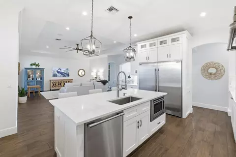 Kitchen - 9301 154th Rd N, Jupiter, FL 33478 photo 2 of 3