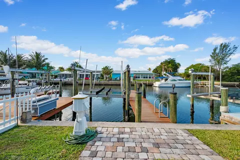 10851 S Ocean Dr, Jensen Beach, FL 34957