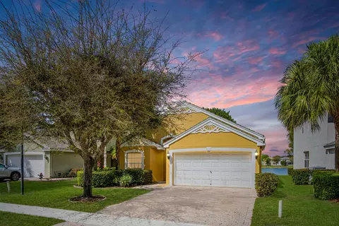 131 Lancaster Way, Royal Palm Beach, FL 33414