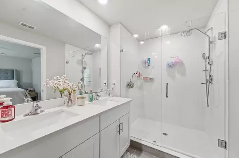 Bath - 3905 SE Mentmore Ln, Stuart, FL 34997 photo 1 of 4