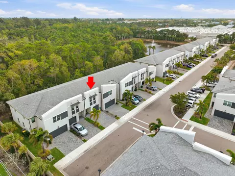 View/Area - 3905 SE Mentmore Ln, Stuart, FL 34997 photo 8 of 8