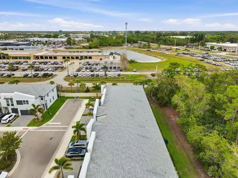 View/Area - 3905 SE Mentmore Ln, Stuart, FL 34997 photo 4 of 8