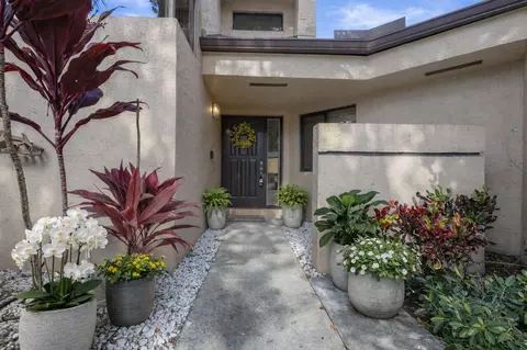 124 Chelsea Ln S, Plantation, FL 33324