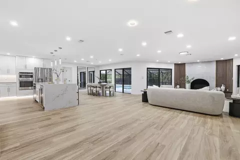 8862 Wendy Ln S, West Palm Beach, FL 33411