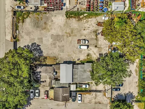 4901 SW 51st St, Davie, FL 33314