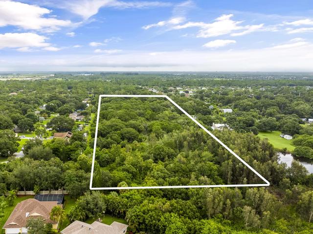 6145 45th St, Vero Beach, FL 32967