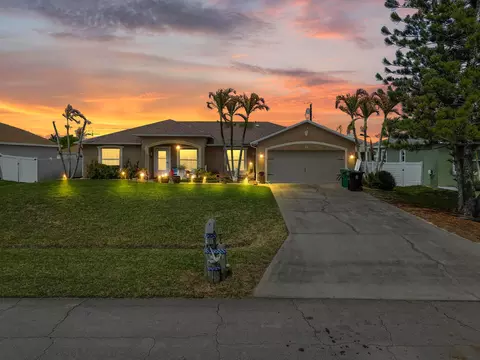 311 SW Dustin Ave, Port Saint Lucie, FL 34953
