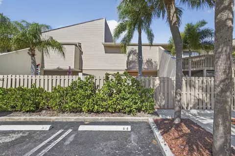 612 Executive Center Dr #3107, West Palm Beach, FL 33401