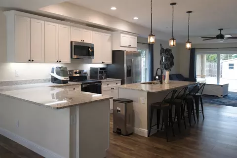 Kitchen - 809 SW 3rd Ave, Okeechobee, FL 34974 photo 3 of 4