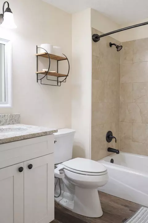 Bath - 809 SW 3rd Ave, Okeechobee, FL 34974 photo 2 of 2
