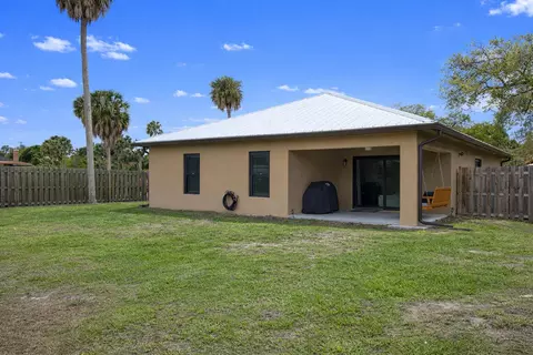 Exterior - 809 SW 3rd Ave, Okeechobee, FL 34974 photo 6 of 6