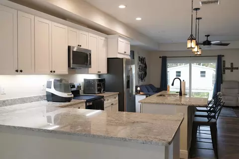 Kitchen - 809 SW 3rd Ave, Okeechobee, FL 34974 photo 2 of 4