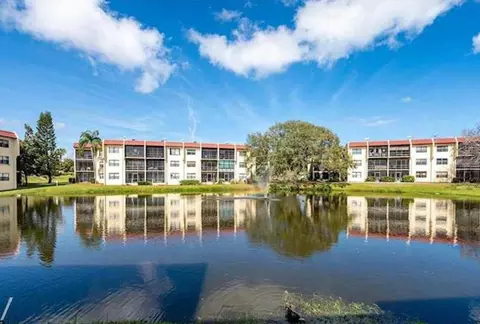 2050 Oleander Blvd #11, Fort Pierce, FL 34950