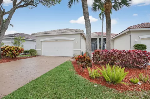 10585 Royal Caribbean Cir, Boynton Beach, FL 33437