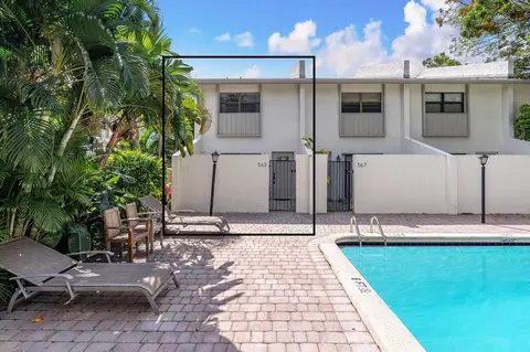 563 NE 7th Ave, Fort Lauderdale, FL 33301
