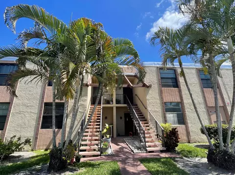 7460 NW 18th St #104, Margate, FL 33063