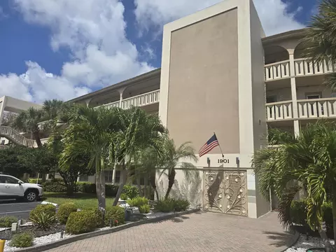 1901 Bermuda Cir #M1, Coconut Creek, FL 33066
