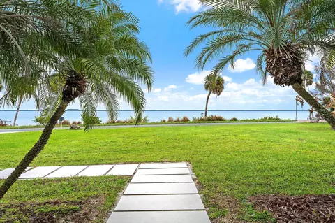 6205 S Indian River Dr, Fort Pierce, FL 34982