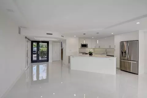 2006 Bridgewood Dr, Boca Raton, FL 33434