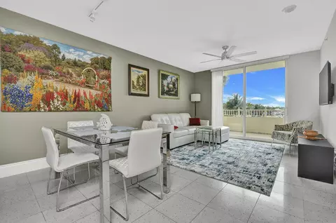 100 NE 6th St #203, Boynton Beach, FL 33435