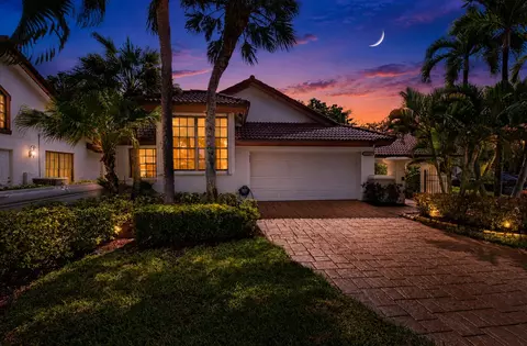 21700 Club Villa Ter, Boca Raton, FL 33433