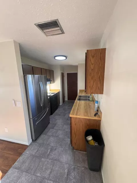 5638 SE Pine Ave, Stuart, FL 34997 photo 4
