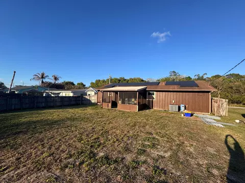 5638 SE Pine Ave, Stuart, FL 34997 photo 12
