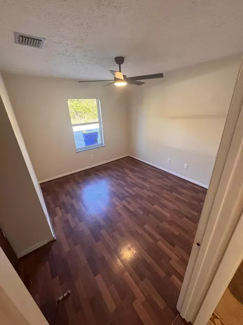 5638 SE Pine Ave, Stuart, FL 34997 photo 6