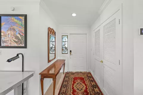 664 Forsyth St #6, Boca Raton, FL 33487