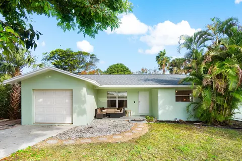 411 SW 1st Ave, Boynton Beach, FL 33435