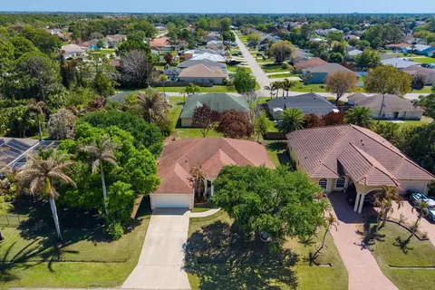 1717 SW Erie St, Port Saint Lucie, FL 34953