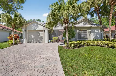 8491 Leeway Ln, Boynton Beach, FL 33436